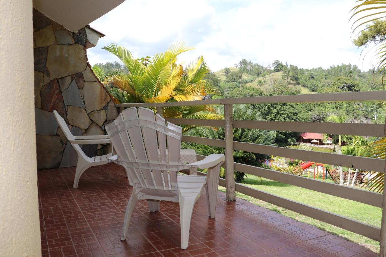 Jarabacoa River Club & Resort Exterior foto